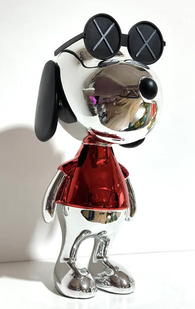 Snoopy with Sunglasses Sculpture