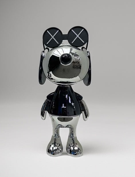 Snoopy with Sunglasses Sculpture - view 4